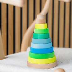 15030-drevena-skladaci-pyramida-neonove-zelena