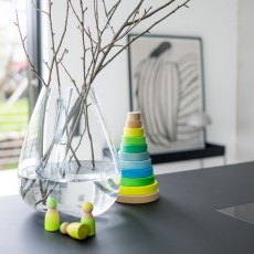 15030-drevena-skladaci-pyramida-neonove-zelena